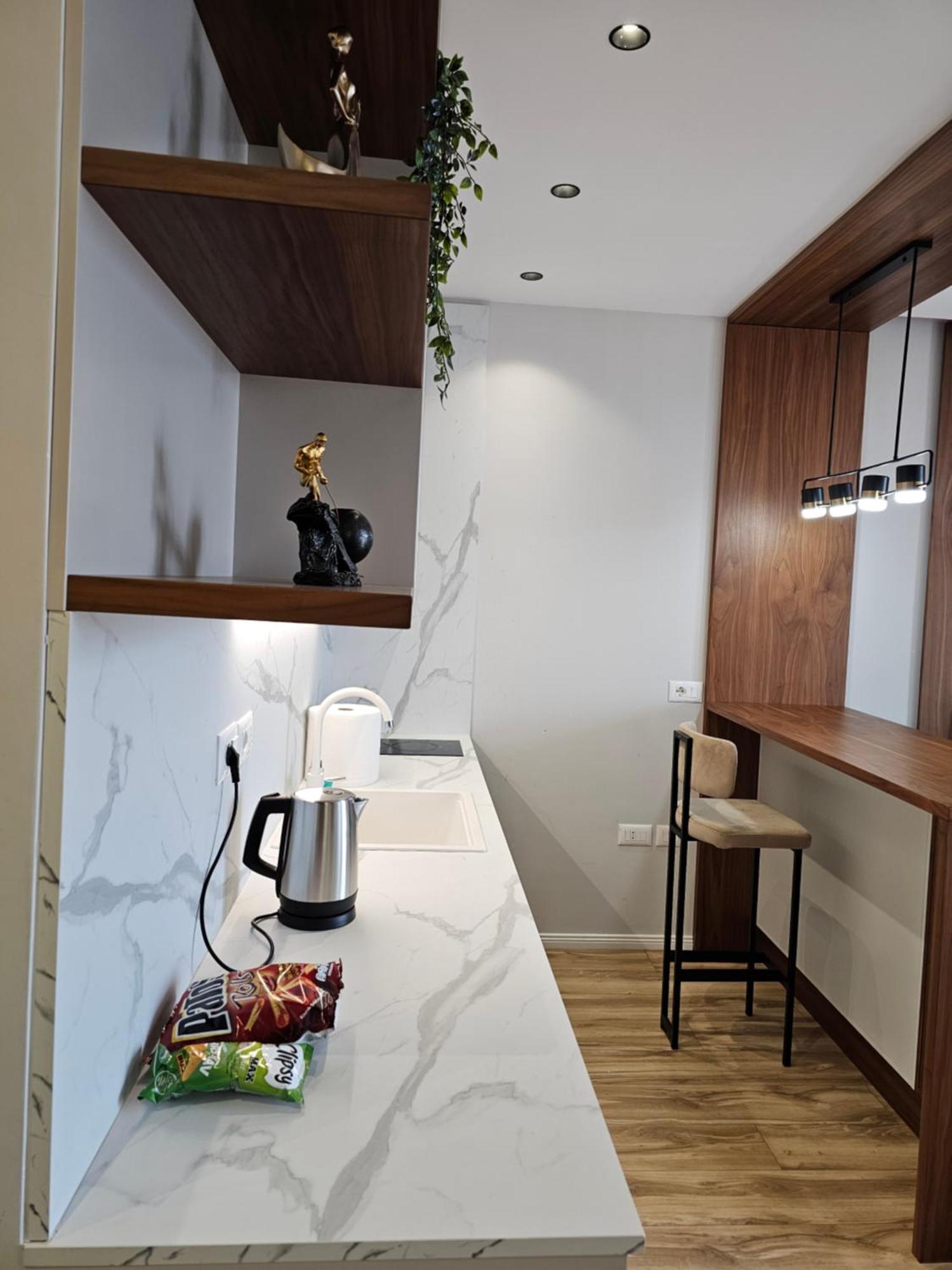 Luxury Square 21, Seven Heavens Apartament Tirana